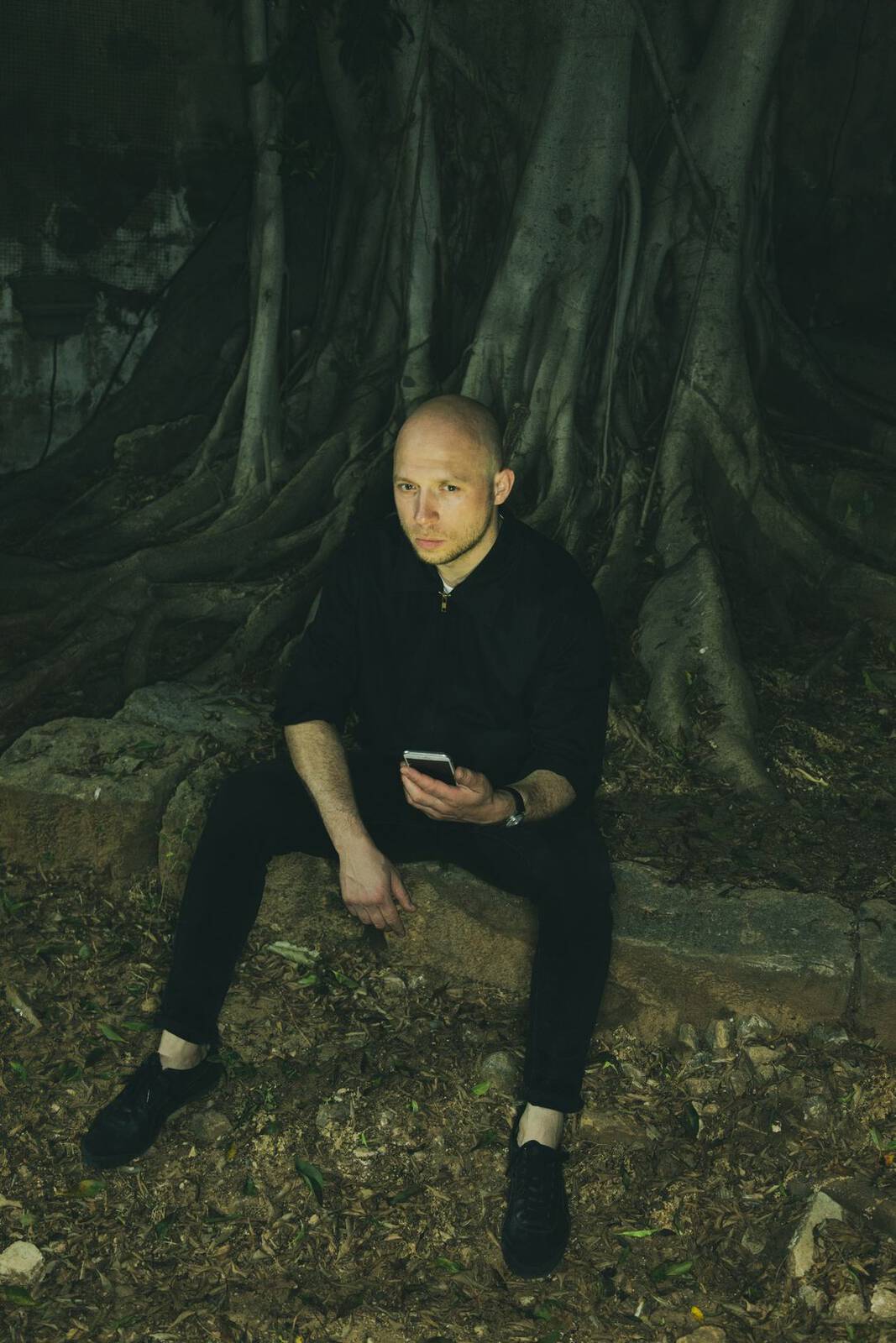 zdjęcie przedstawia Adam Gołębiewski