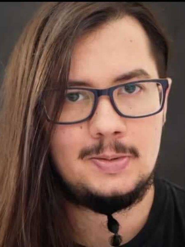 zdjęcie przedstawia Tomasz Janota