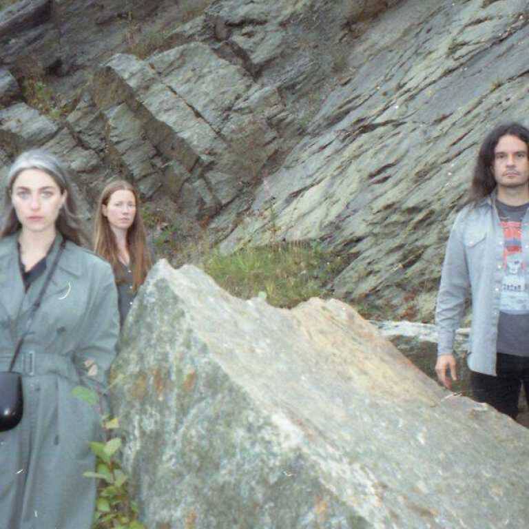 Kali Malone presents: Does Spring Hide Its Joy featuring Stephen O'Malley and Lucy Railton with visuals by Nika Milano