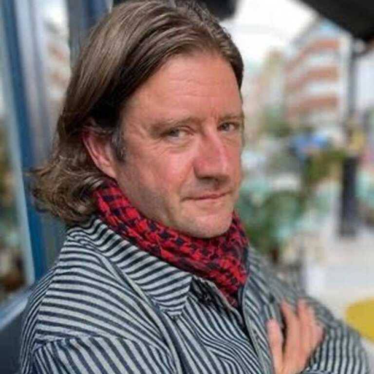Lee Brackstone